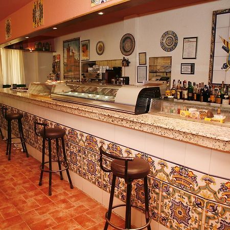 Hostal Cuatro Esquinas 에제데로스카바예로스 외부 사진