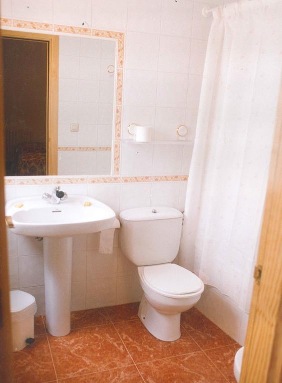 Hostal Cuatro Esquinas 에제데로스카바예로스 객실 사진
